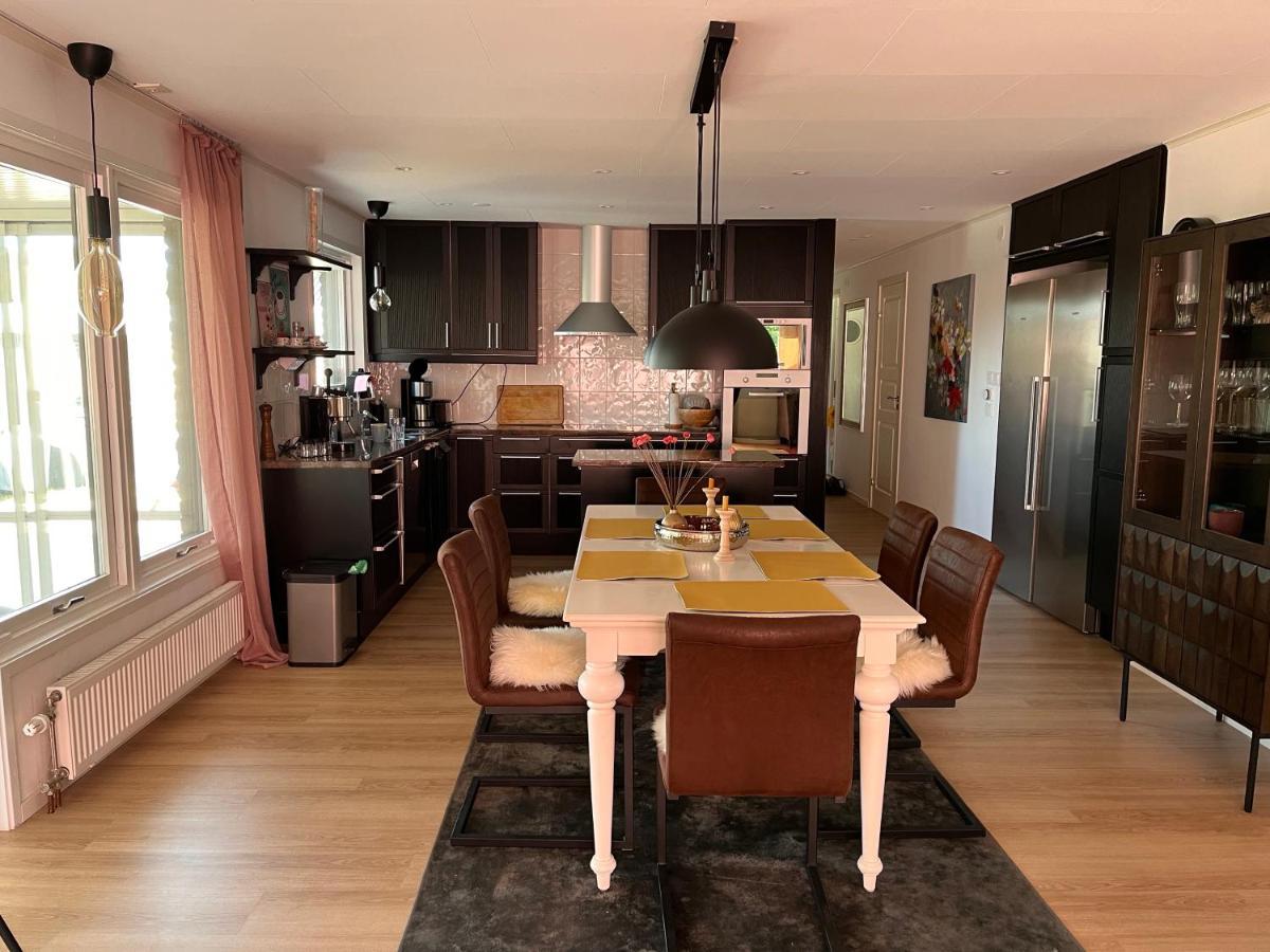Wunderbares Feriendomizil Mit Whirlpool Villa